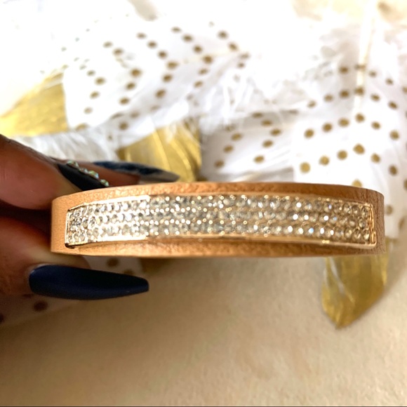 •Vegan Leather & Metal Mix• Bracelet Bundle - Picture 5 of 8